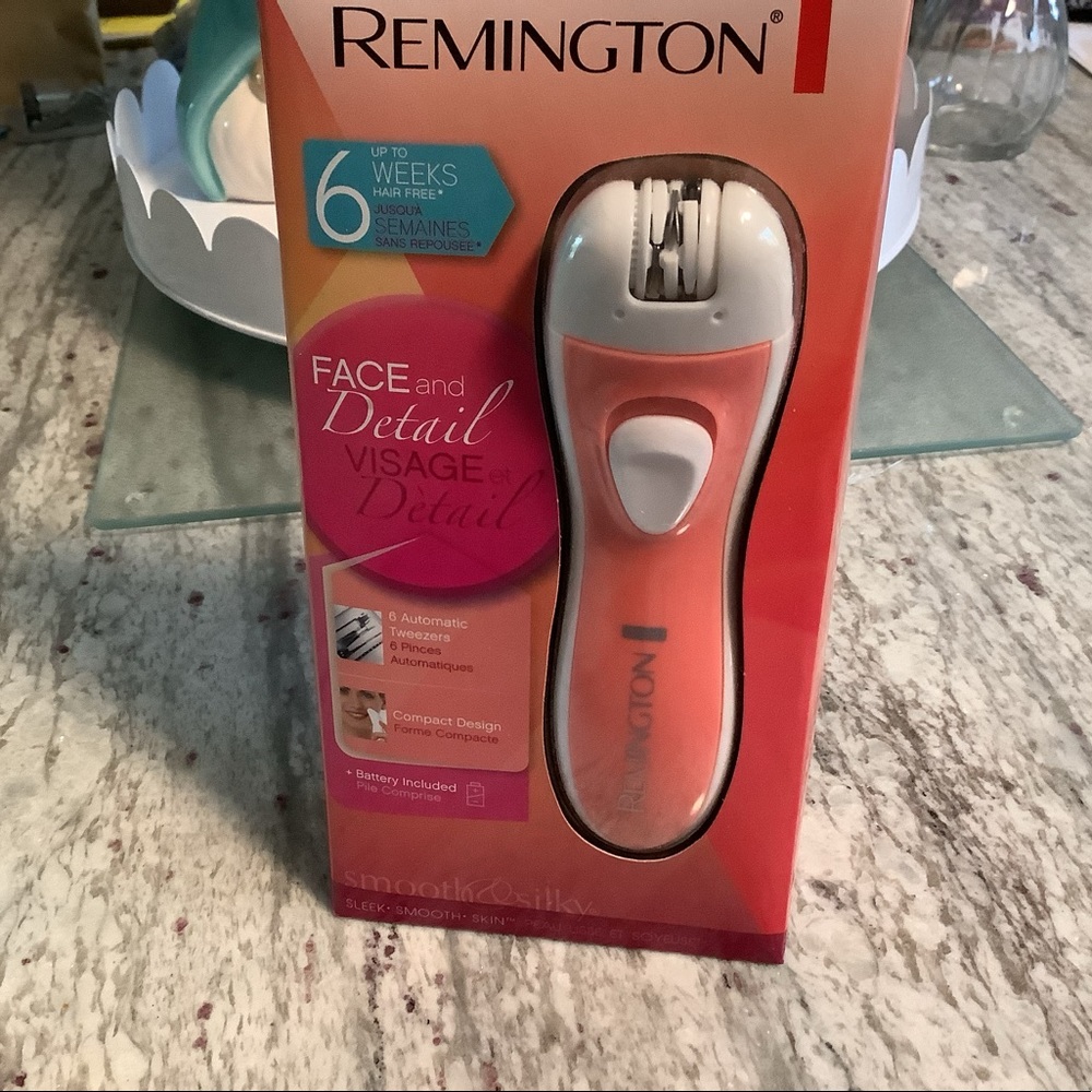 💰NWOT Remington women’s facial epilator.
